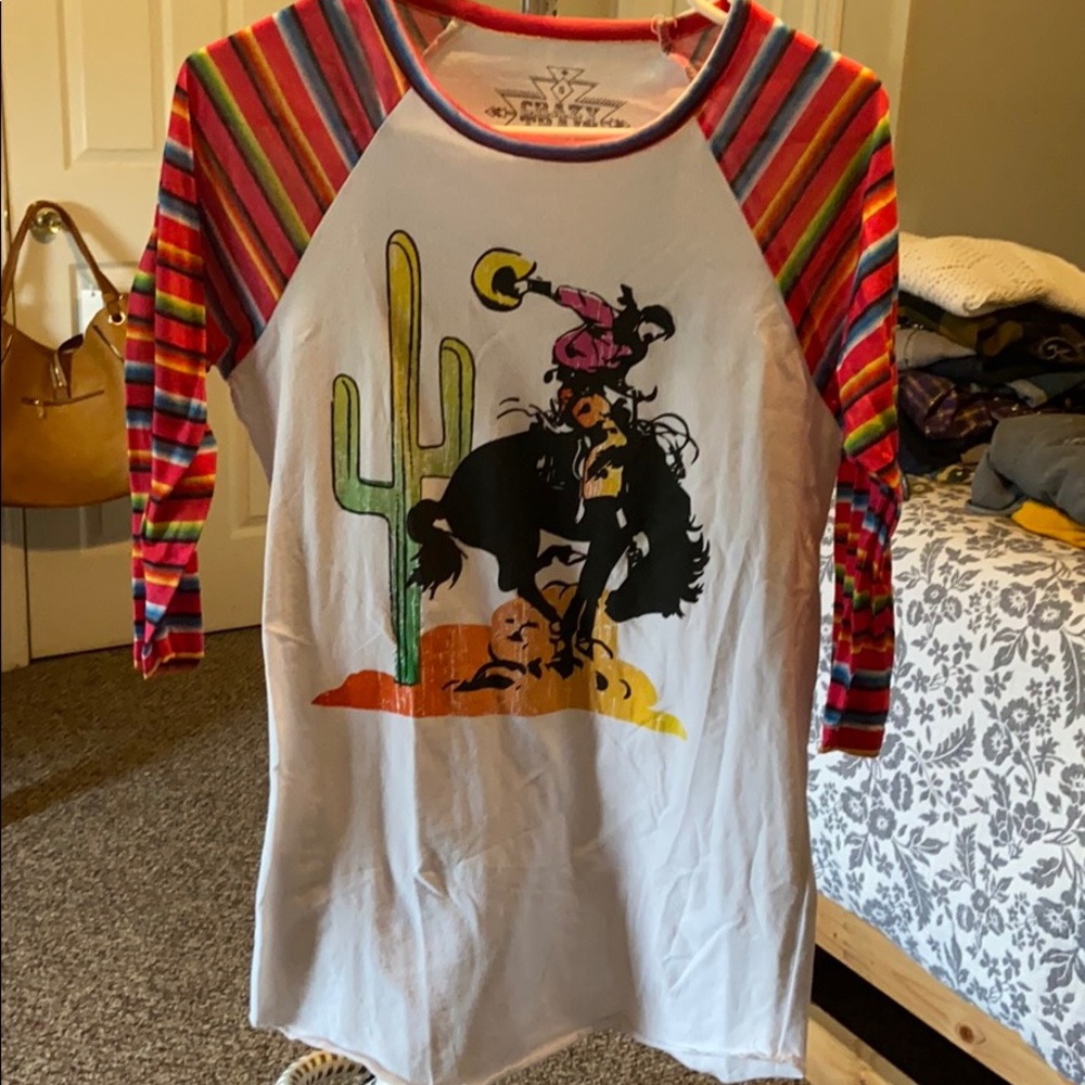 Cute light 3/4 Sleeve Shirt